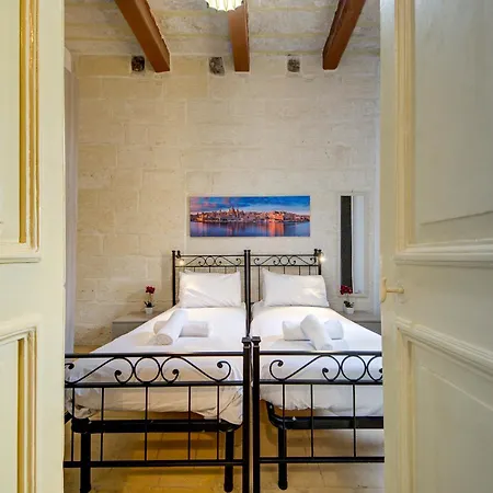 Victory In With Traditional Maltese Charm By 360 Estates Apartment *