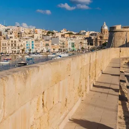 Victory In With Traditional Maltese Charm By 360 Estates *